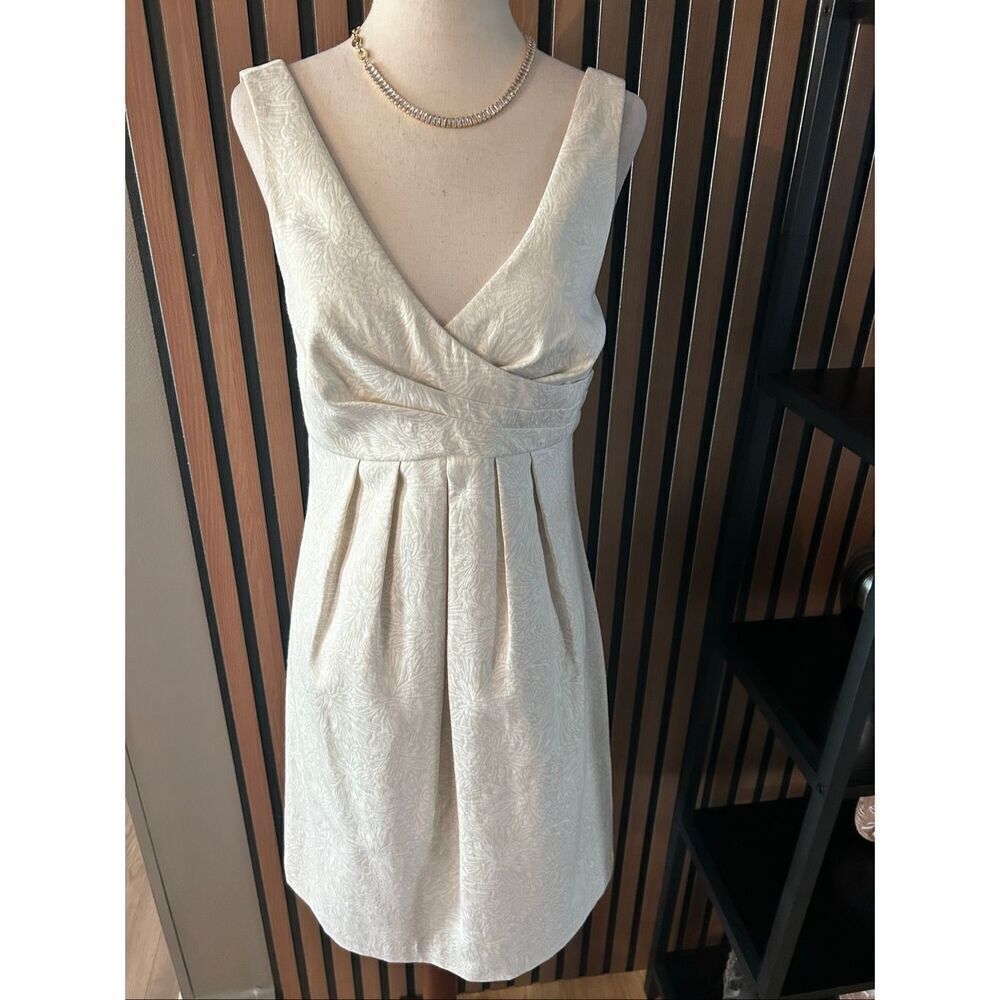 White House black market sparkly dress white and gold size 2